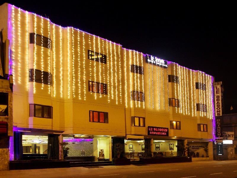 Airport Hotel Le Seasons Нью-Дели Экстерьер фото